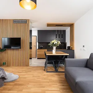 Inpoint G15 Near Old Town & Kazimierz District & Parking Option Polen