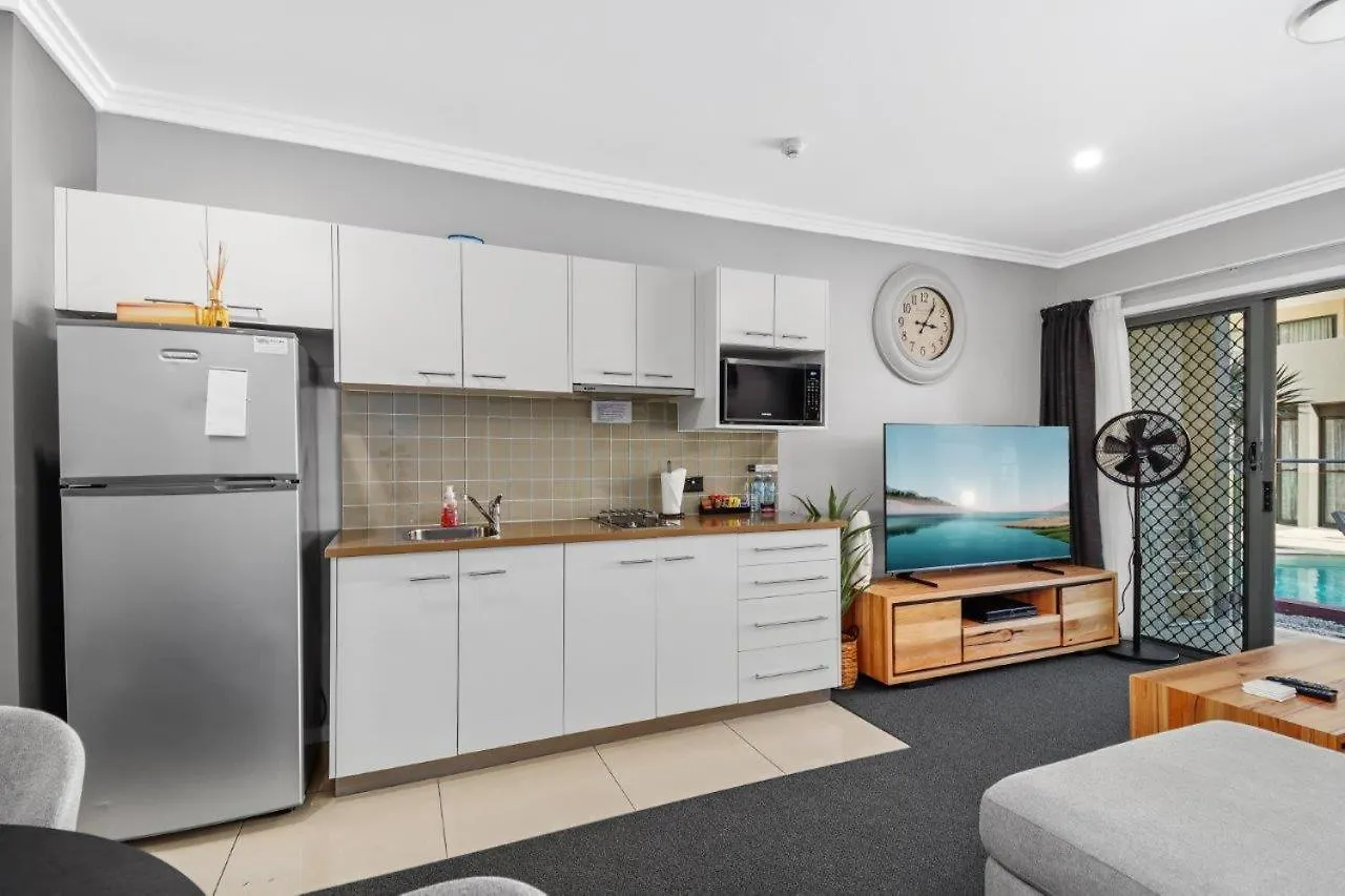 Eden By The Bay Aparthotel Hervey Bay 4*,  Australia