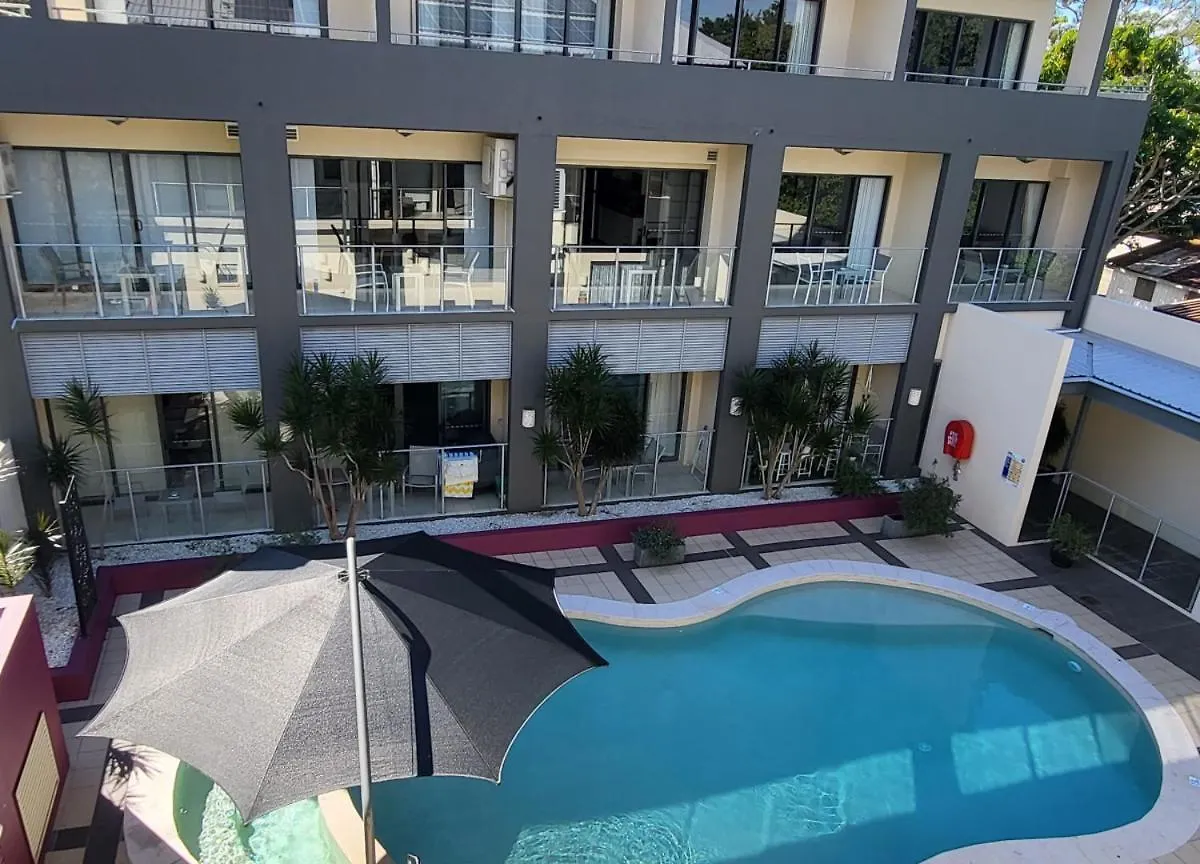 Eden By The Bay Aparthotel Hervey Bay 4*,
