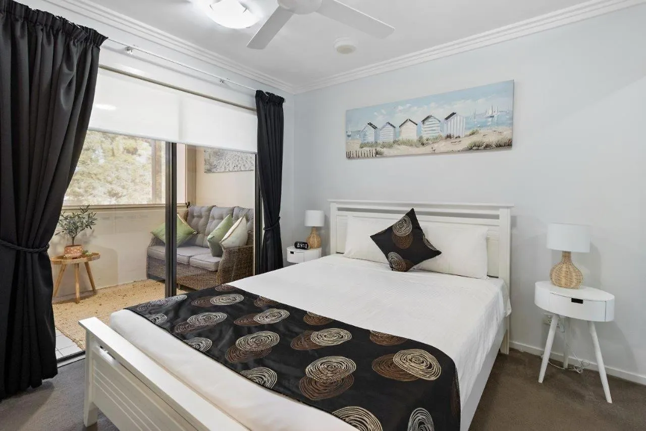 ****  Eden By The Bay Aparthotel Hervey Bay Australia