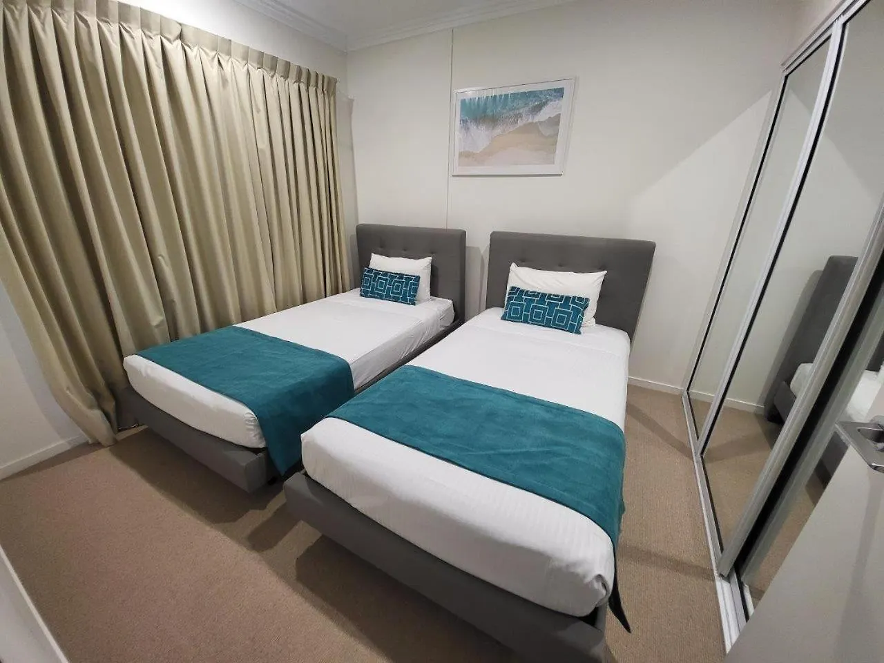 ****  Eden By The Bay Aparthotel Hervey Bay Australia